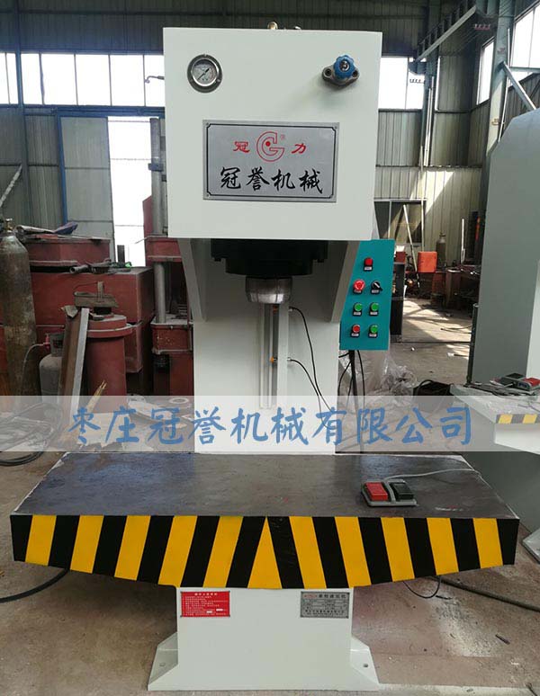 YQ41-100吨单臂液压机图片1